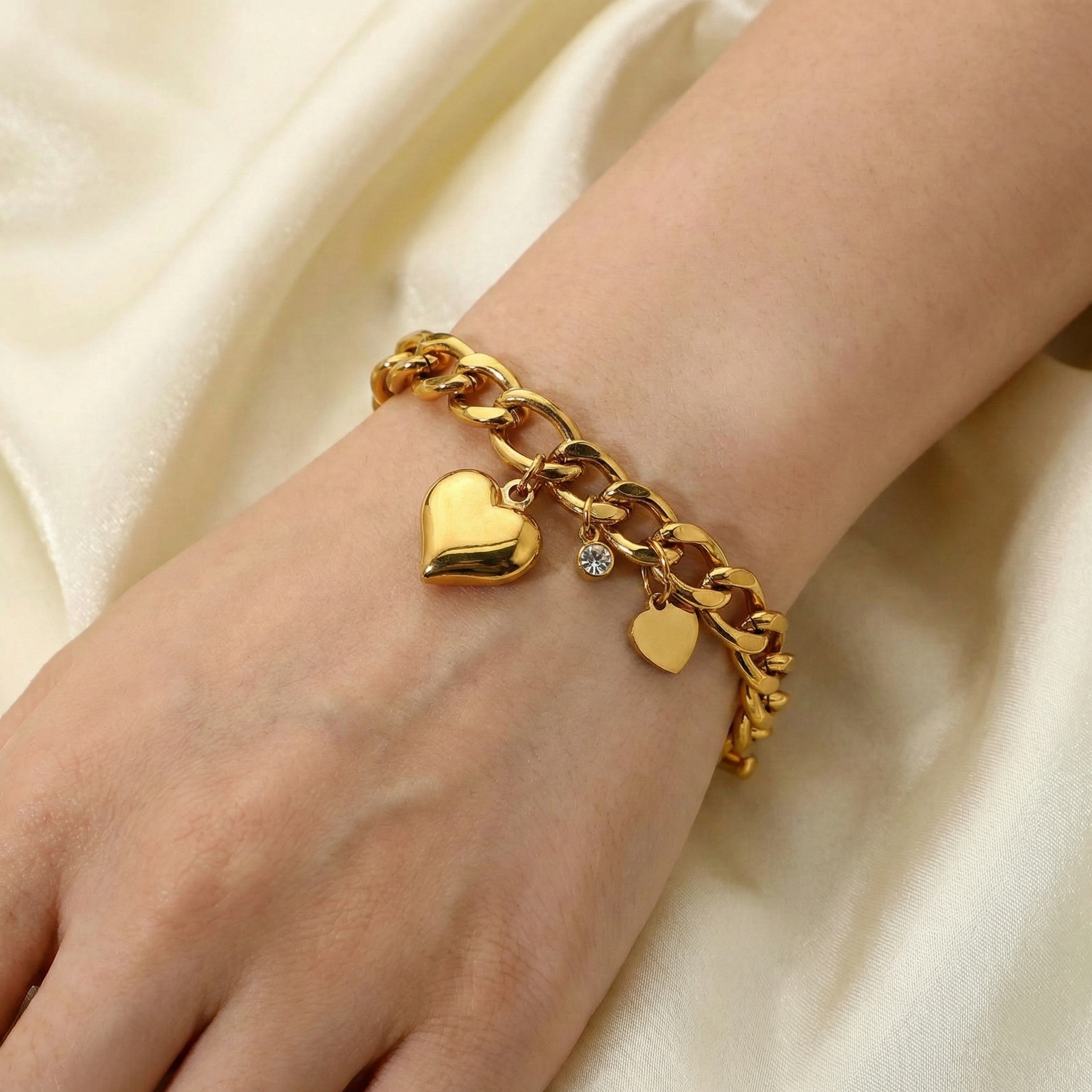 Francesca – Bracciale a Grandi Maglie Dorate